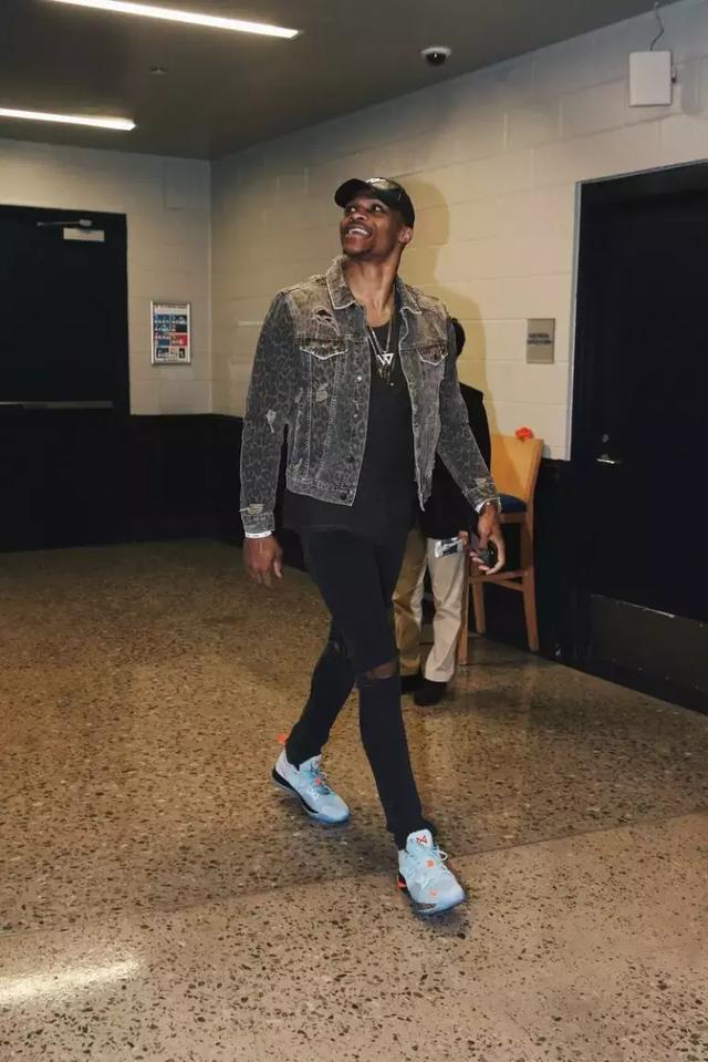 中卫往往