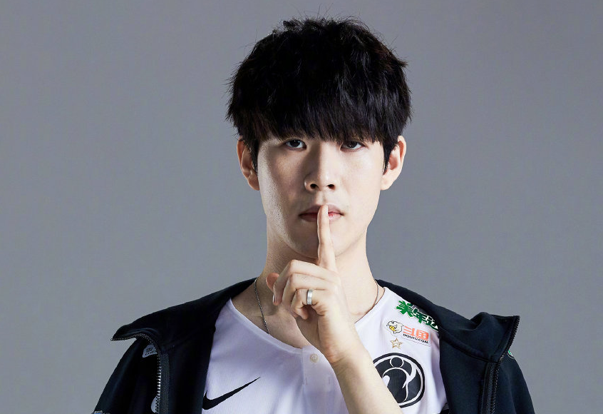 随着JDG输掉一小场，TES成为目前LPL唯一小场不败的战队