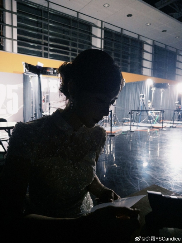 Weibo Gaming 官方：成功续约中单选手 Xiaohu 。