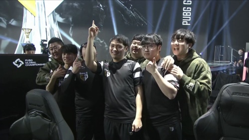 TaZ 已宣布他准备回归并恢复在 CS2 的教练生涯；